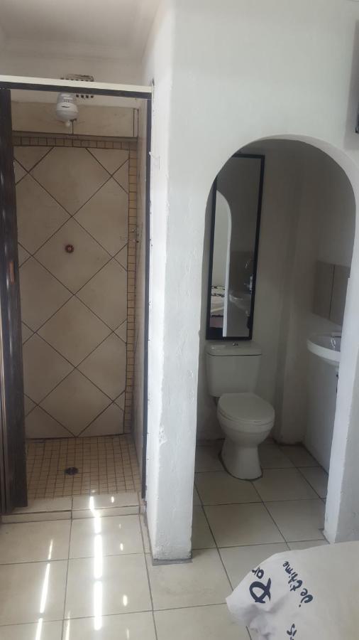 Meyerton House, Cottage And Contractors Manor מראה חיצוני תמונה